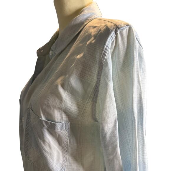 Rails Carter Shirt, Light Vintage Blue, 100% Tencel, Women's Size Medium - Picture 10 of 11